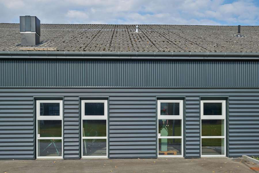 Spændende facade med få virkemidler, Hjorslevvej 7, 5450 Otterup